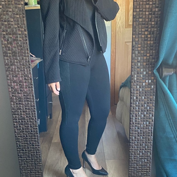 Lysse high waist legging with vegan leather detail - Picture 2 of 5